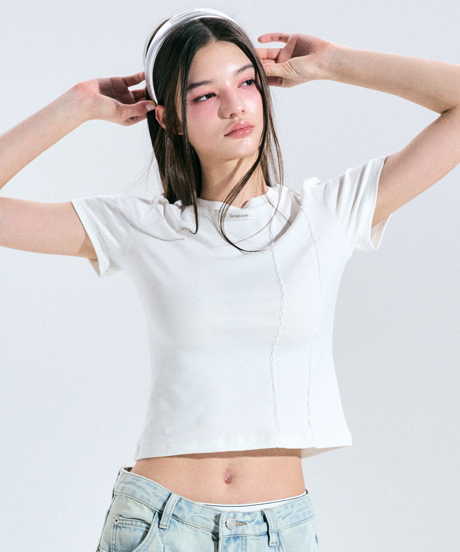 [추천 아이템] 에리카 클래식 티셔츠 [WHITE] 김나영이 착용한 제로플래닛